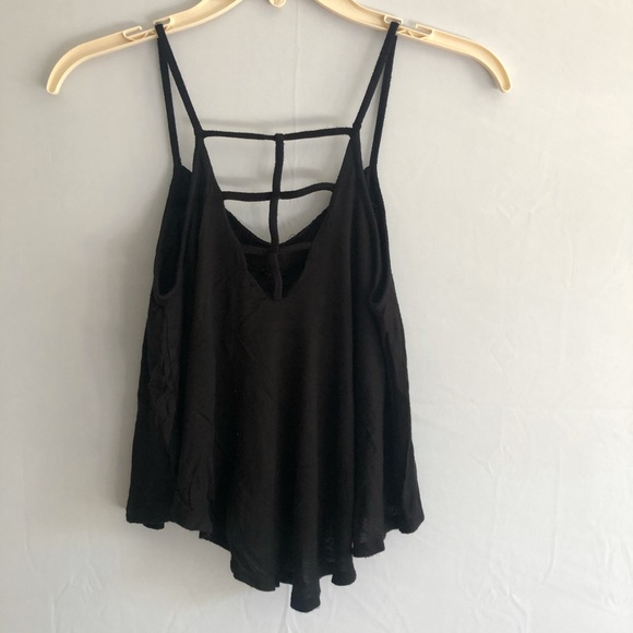 Black flowy tank top - Picture 3 of 3
